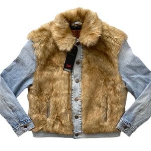 Levi’s fur denim trucker jacket NWT